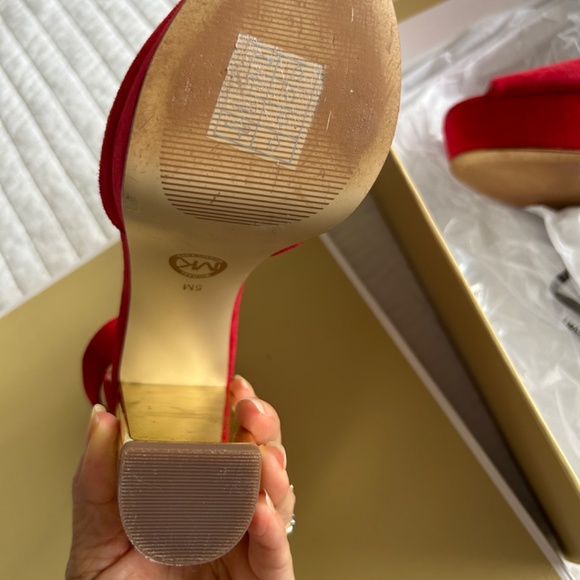 Michael Kors Red platform heels - Picture 6 of 6